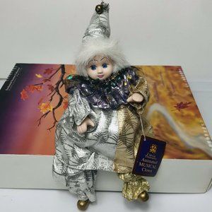 Classic Treasure Musical PORCELAIN CLOWN Doll